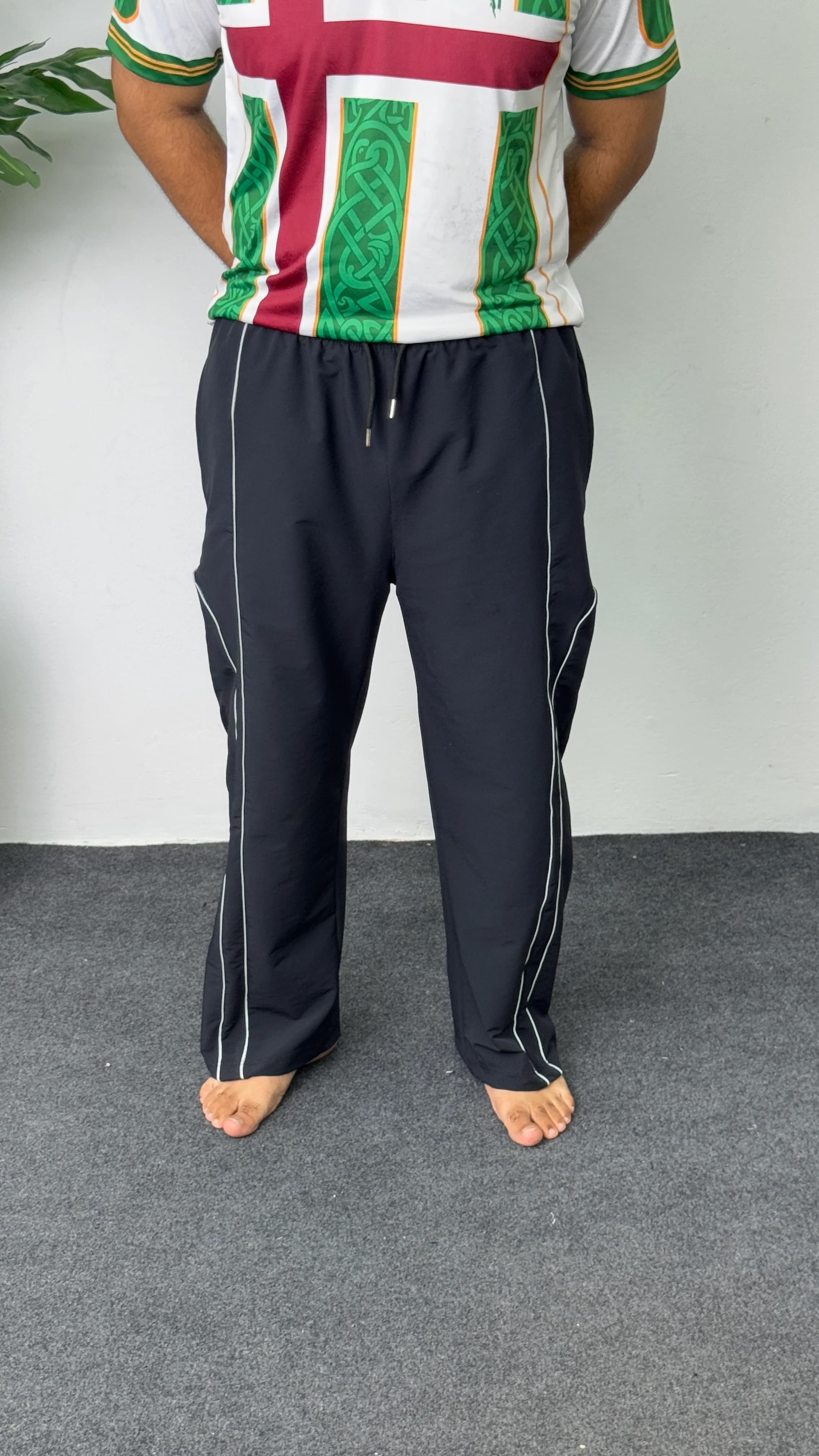 Reflective Piping Parachute Trouser – Navy
